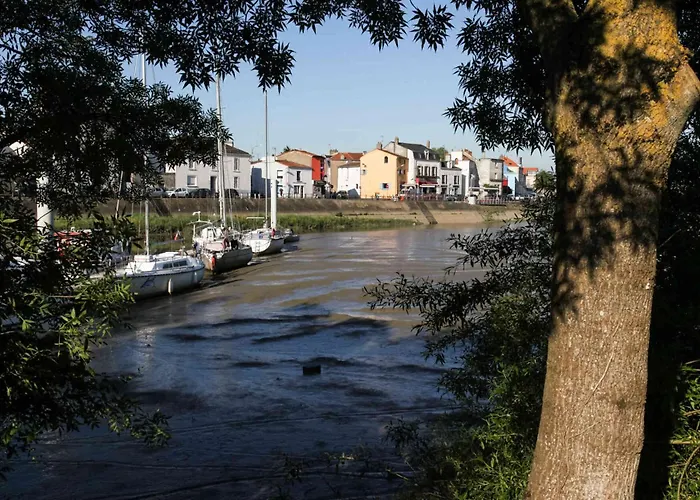 La Cabane Du Pecheur - Nantes - Bord De Loire